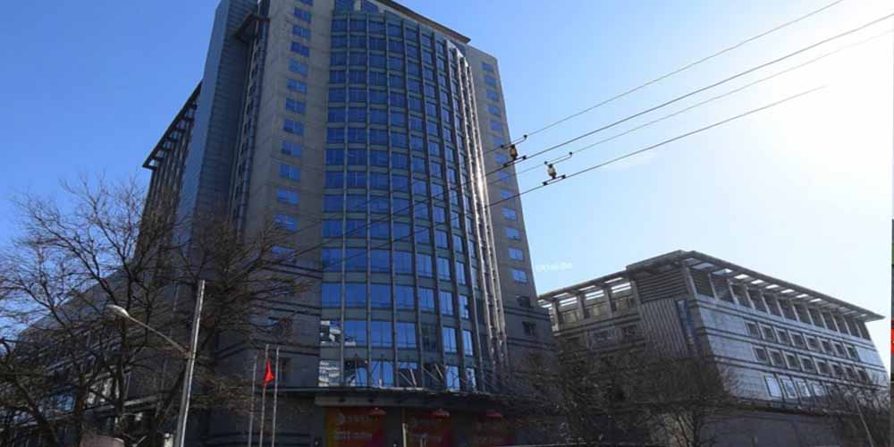 北礦磁材科技用高服氣流篩解決磁性材料的精度、細(xì)度及環(huán)境污染問(wèn)題